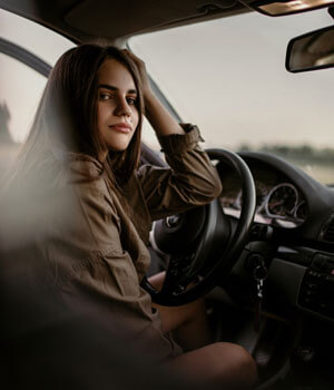 苏怡君 － 市场行销专员